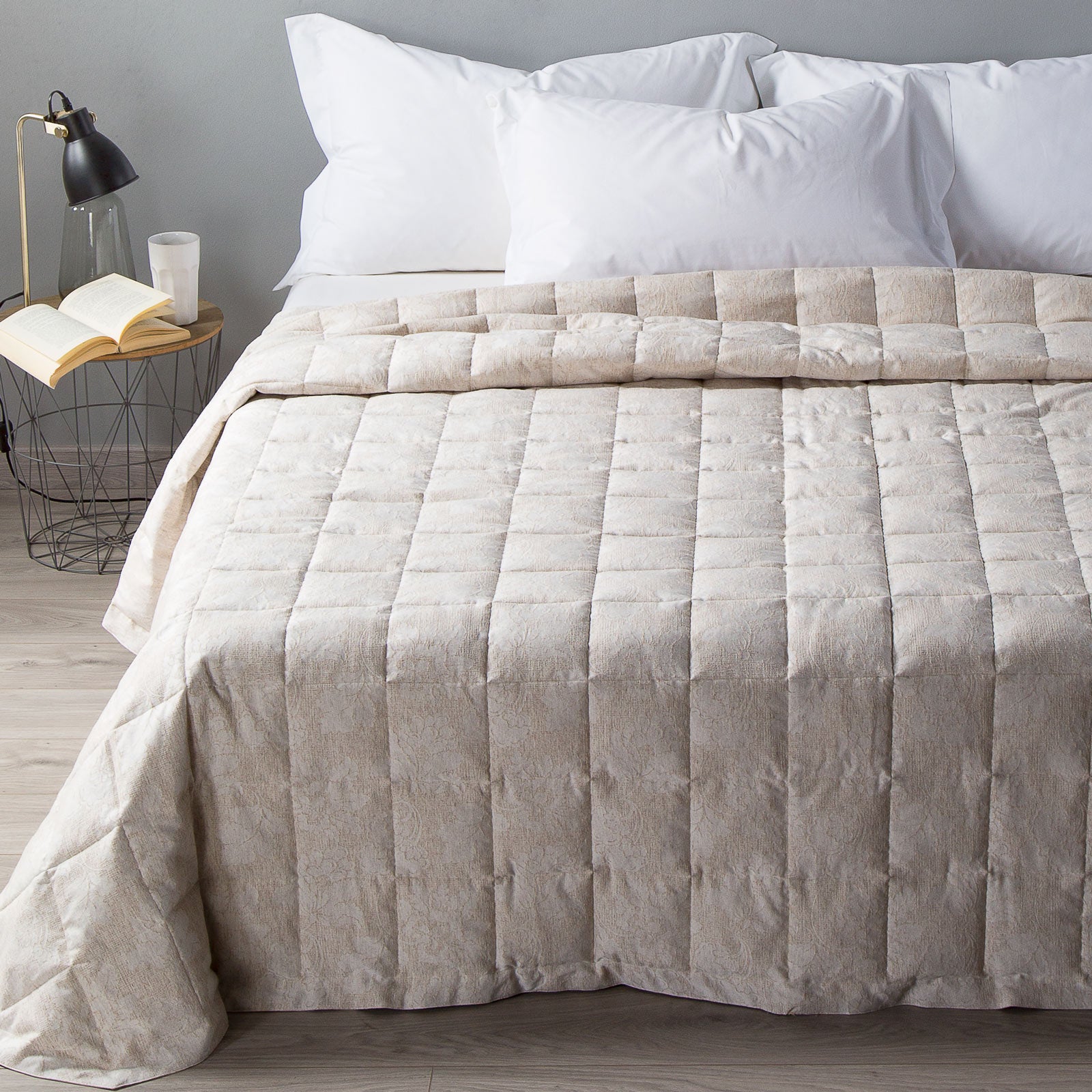 Trapunta-piuma-Matrimoniale-Naturale-Victorian-Floreale-Caleffi-Jacquard-Piuma