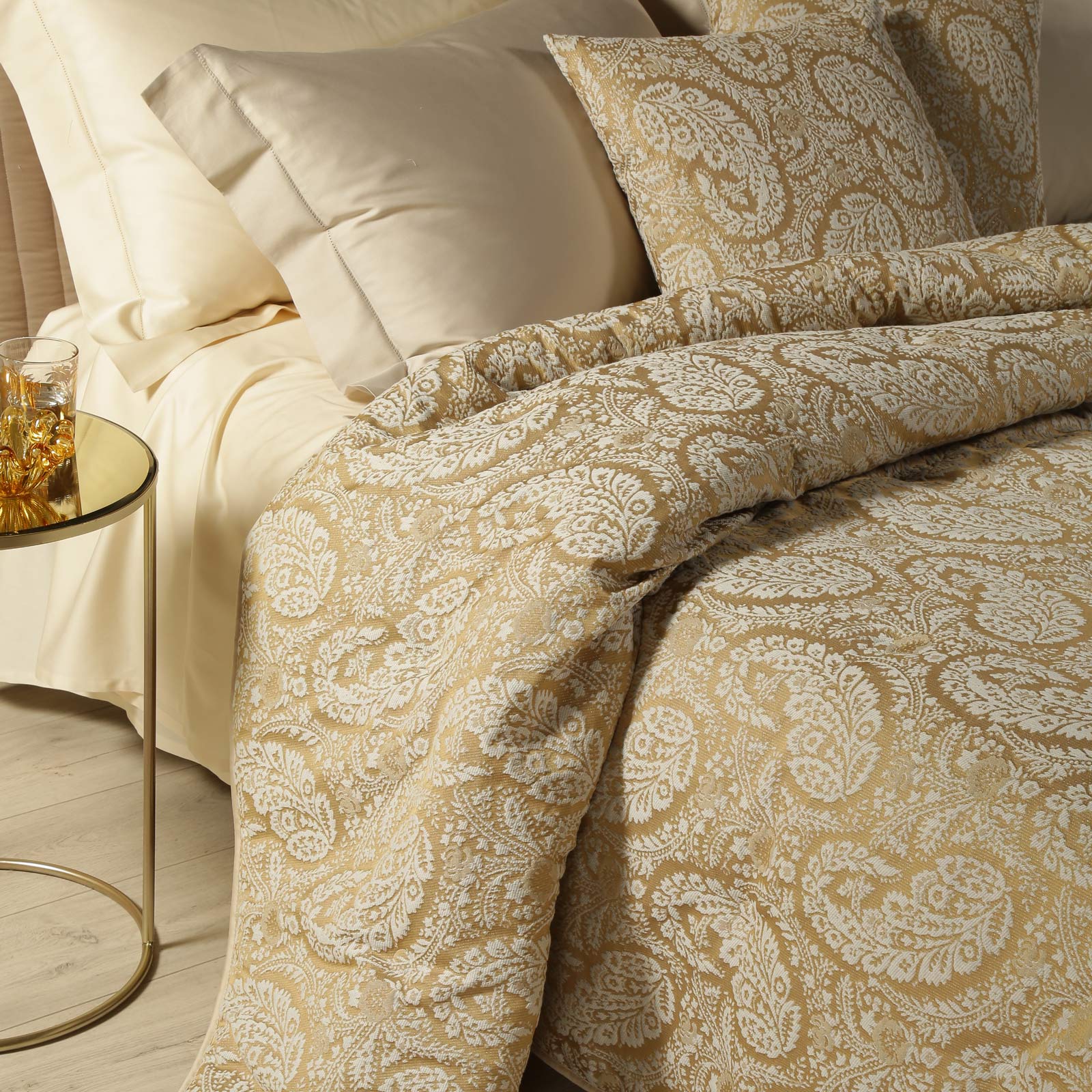 Leggerissima-Matrimoniale-Oro-Prince-Tinta Unita-Caleffi-Jacquard-Microfibra